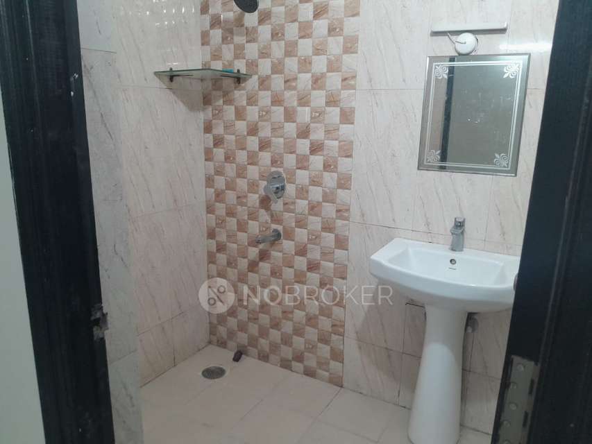 2 BHK Flat In Aditya Imperial Heights For Sale  In Hafeezpet