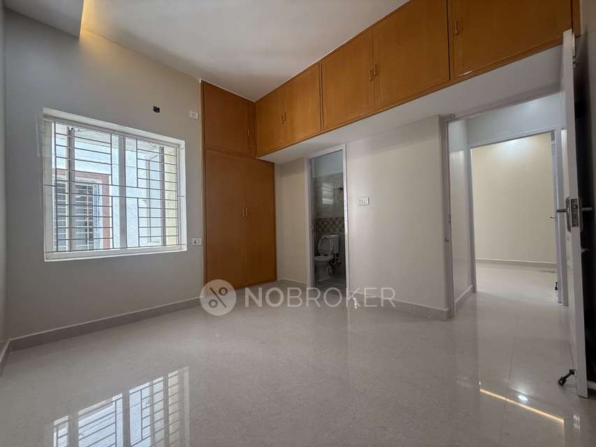 2 BHK Flat In Amraas Haque Residency For Sale  In Medavakkam