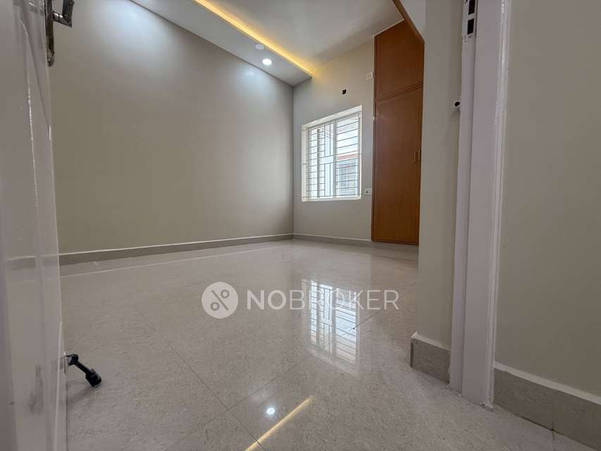 2 BHK Flat In Amraas Haque Residency For Sale  In Medavakkam