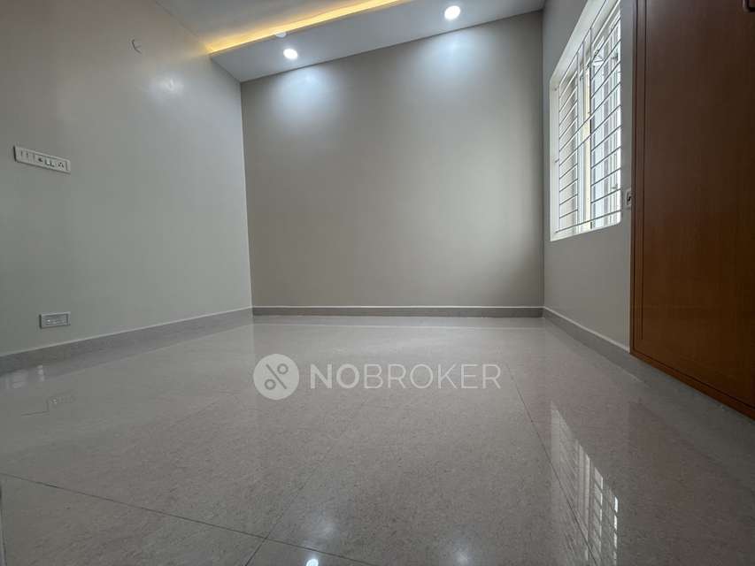 2 BHK Flat In Amraas Haque Residency For Sale  In Medavakkam