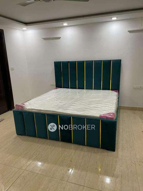 1 BHK Flat For Sale  In Sainik Farm