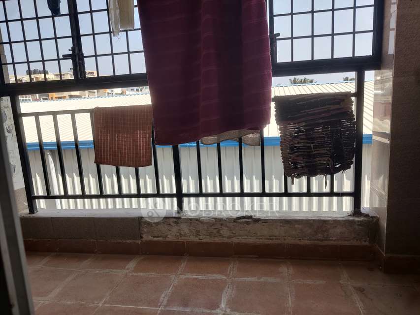 2 BHK Flat In Ravoos Temple Bells, Munnekollal For Sale  In Munnekollal