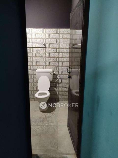 1 BHK Flat In Sai Krishna Flats For Sale  In Medavakkam