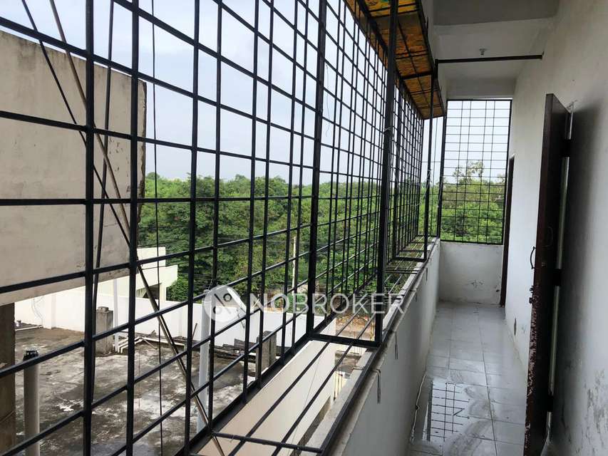 2 BHK Flat In V.r.prathibha Mansion For Sale  In Amberpet