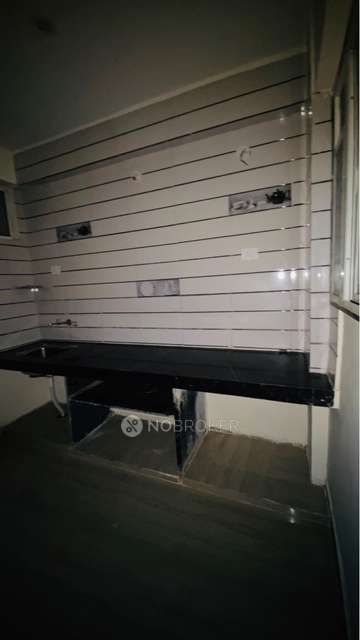 1 BHK Flat In Pv Paradise  for Rent  In Manjri Bk