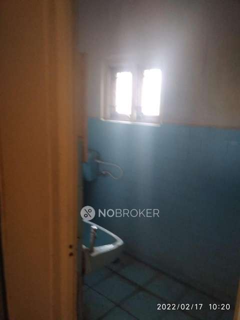 3 BHK Flat In Deepika Mansion For Sale  In Karkhana