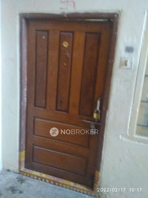 3 BHK Flat In Deepika Mansion For Sale  In Karkhana