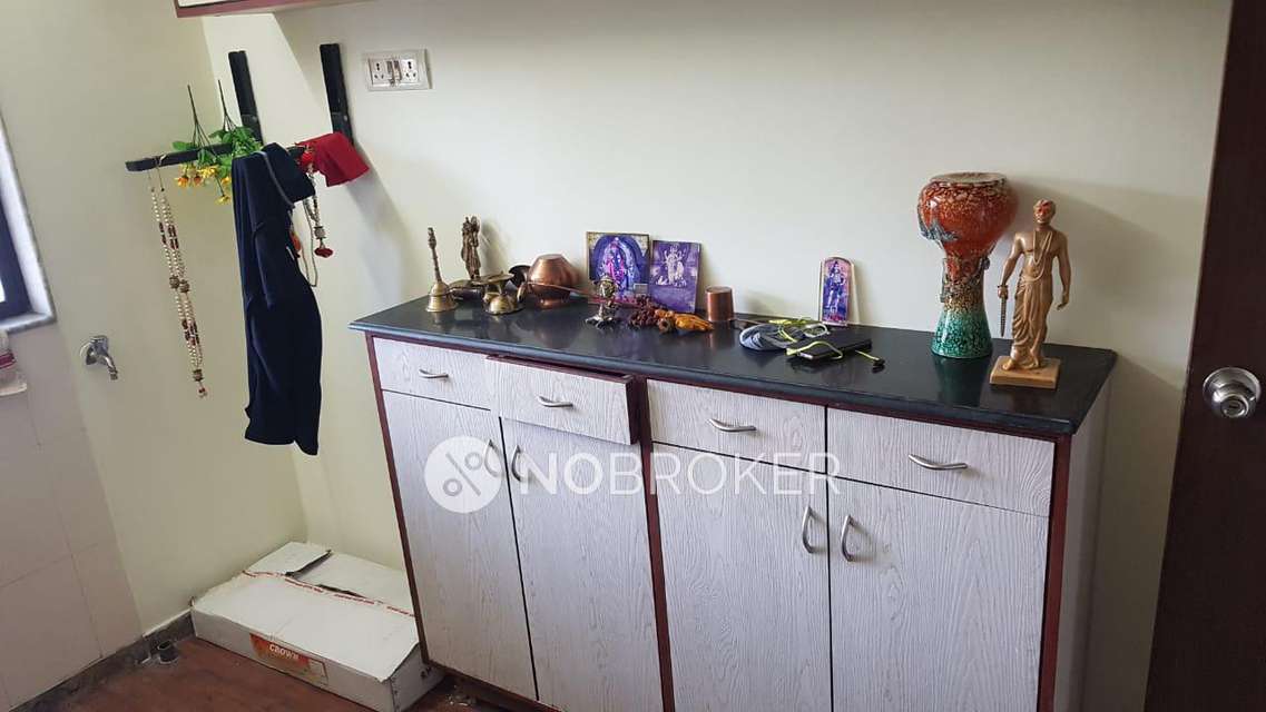 1 BHK Flat In Rambha Tower For Sale  In Ghatkopar West