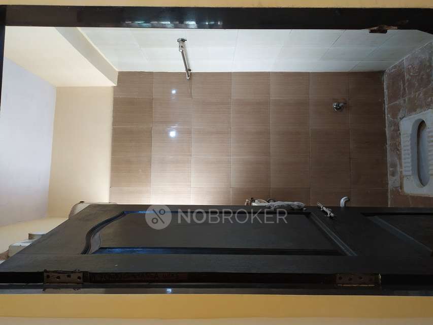 2 BHK Flat In Golden Nest Chs Kandivali For Sale  In Kandivali West