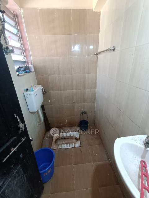 2 BHK Flat In Golden Nest Chs Kandivali For Sale  In Kandivali West