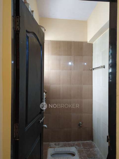 2 BHK Flat In Golden Nest Chs Kandivali For Sale  In Kandivali West