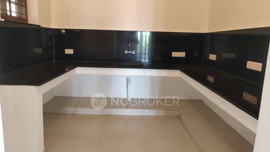 4 BHK House For Sale  In  Perungudi