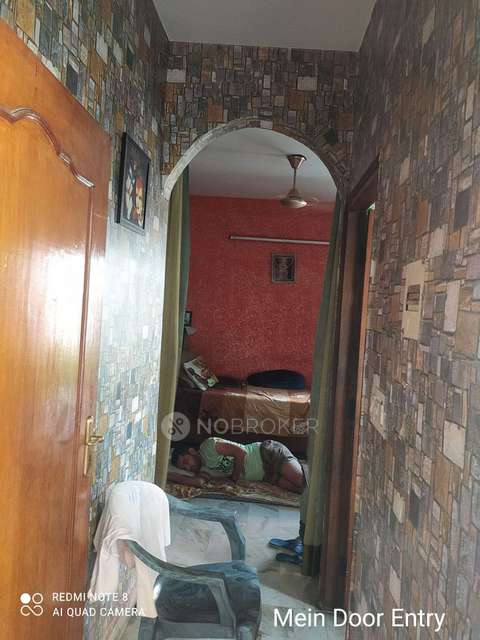 1 BHK Flat For Sale  In Janakpuri