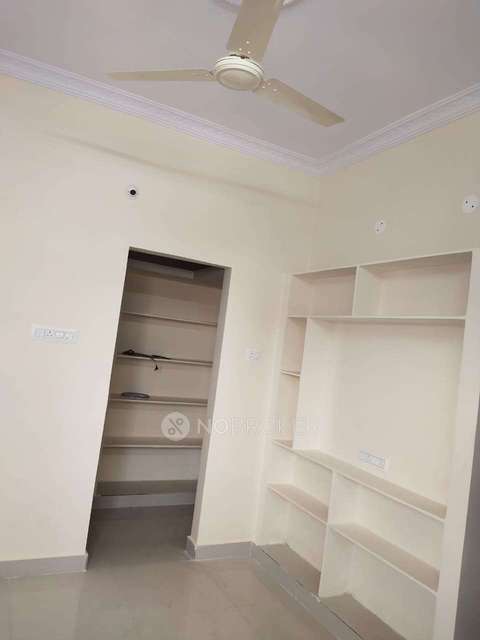 1 BHK Flat In J N Mansion for Rent  In Hafeezpet