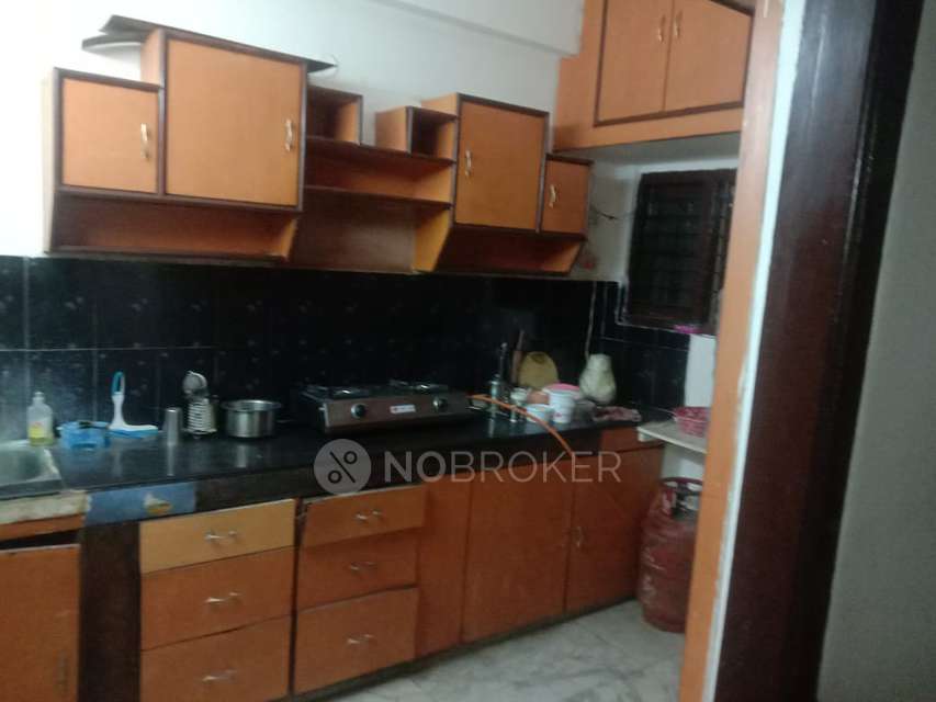 2 BHK Flat In Laxmi Nivas, Kondapur For Sale  In Kondapur