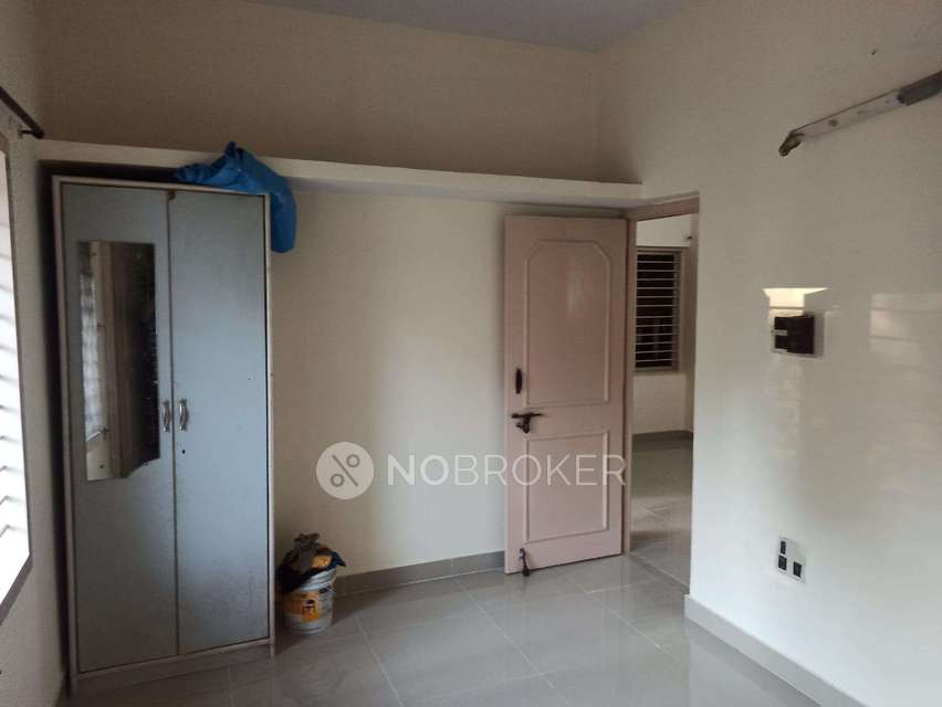 2 BHK Flat In Standalone Building  for Rent  In Rameshnagar 