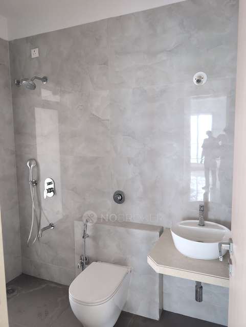 3 BHK Flat In Neelam Solitare For Sale  In Ghatkopar East