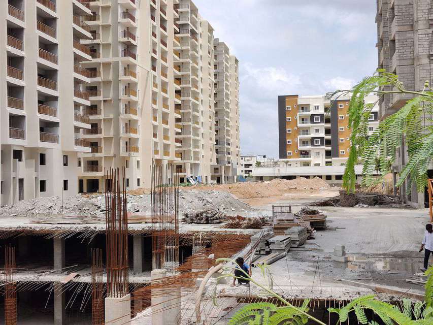 3 BHK Flat In Vasavi Lake City, Hafeezpet For Sale  In Hafeezpet