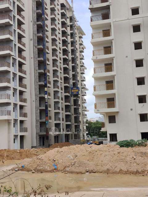 3 BHK Flat In Vasavi Lake City, Hafeezpet For Sale  In Hafeezpet