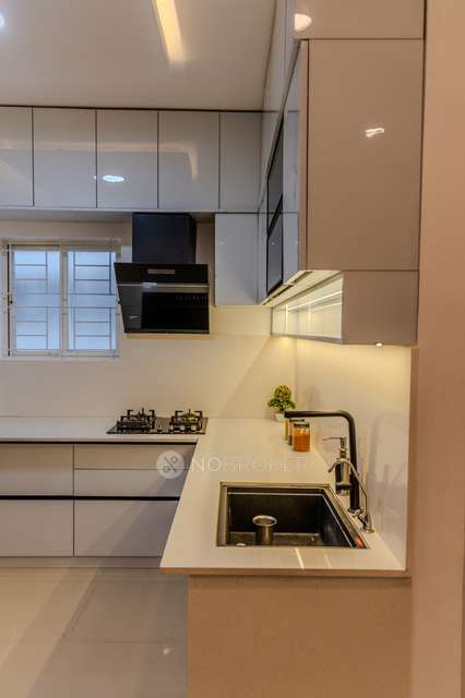 2 BHK Flat In Pyramid Watsonia For Sale  In Nehru Nagar