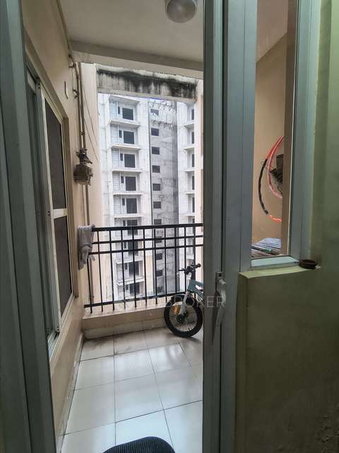 2 BHK Flat In Ajnara Le Garden For Sale  In Ithaira