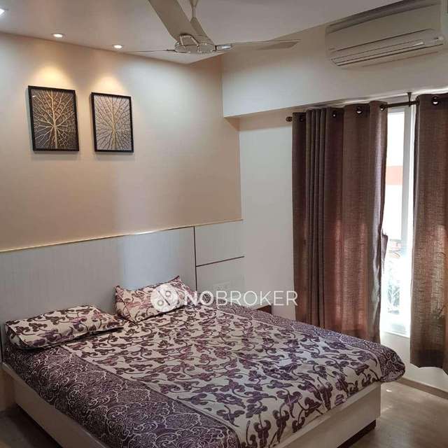 2 BHK Flat In Kanakia Paris For Sale  In Bandra East