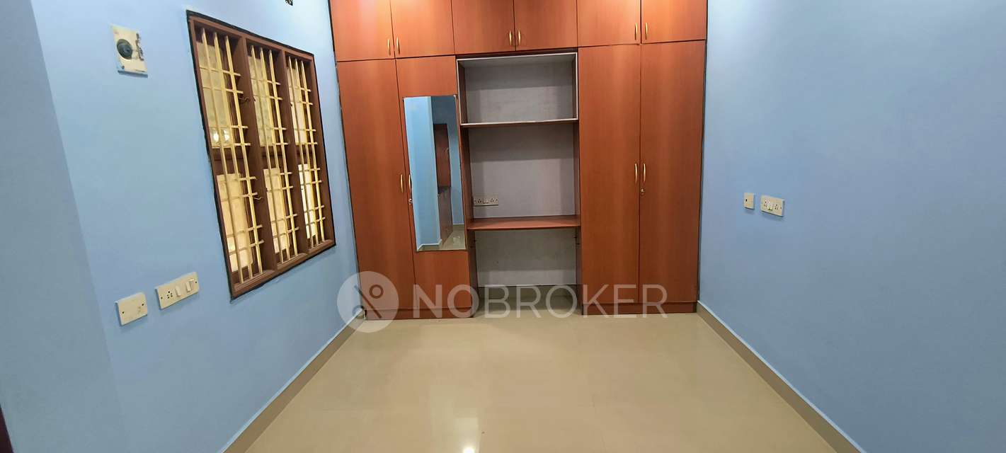 3 BHK Flat In Leela Tower For Sale  In Kovilambakkam