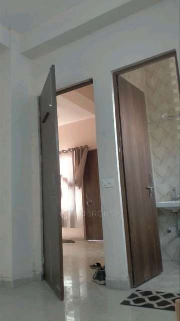 2 BHK Flat In Stand Alone Building for Rent  In Okhla Vihar