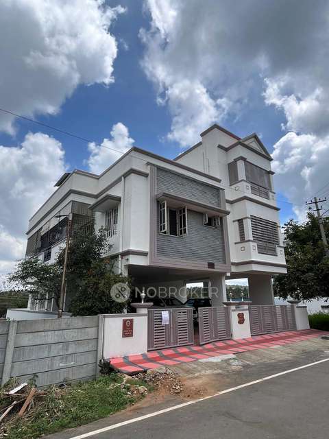 4+ BHK House For Sale  In Srinivaspura
