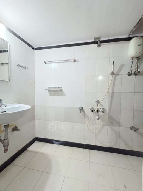 3 BHK Flat In Accolade Chs Ltd. Near Thane Rto, Hajuri D For Sale  In Thane West