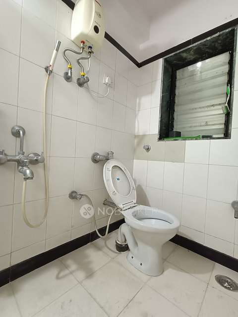 3 BHK Flat In Accolade Chs Ltd. Near Thane Rto, Hajuri D For Sale  In Thane West