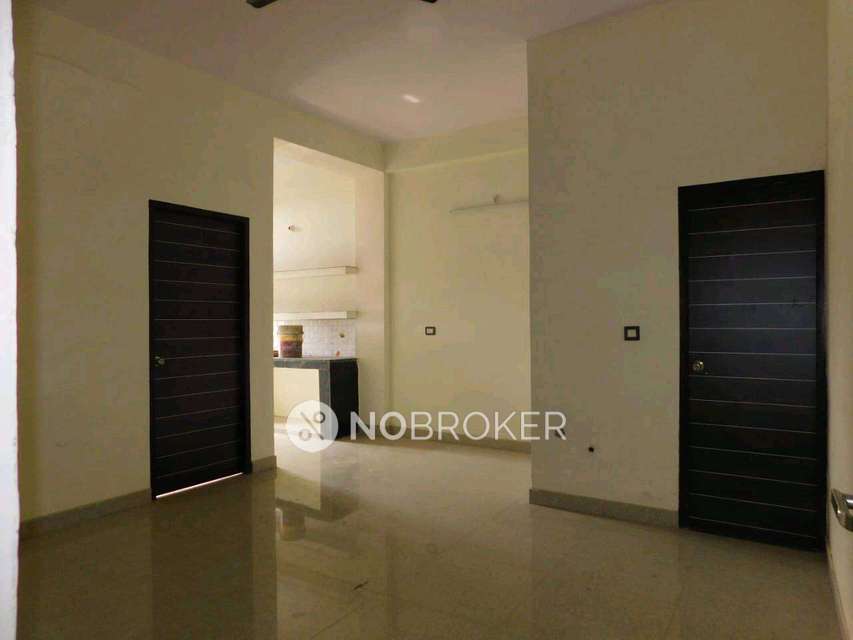 Commercial Property in Surajpur, Greater Noida for Rent 