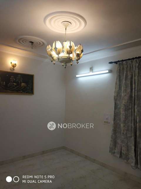 2 BHK Flat In Krishna Park For Sale  In Tilak Nagar