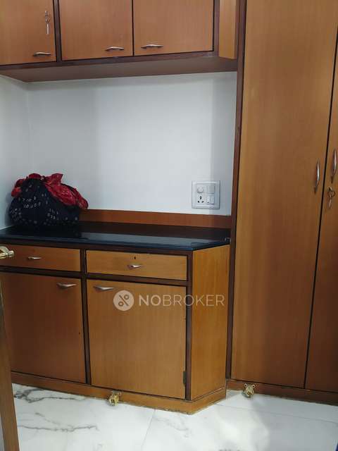 1 BHK Flat In Navyug Mansion For Sale  In Grant Road West