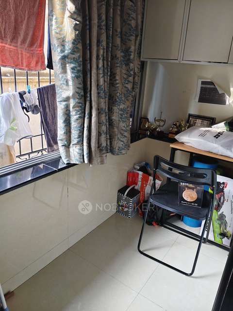 1 BHK Flat In Navyug Mansion For Sale  In Grant Road West