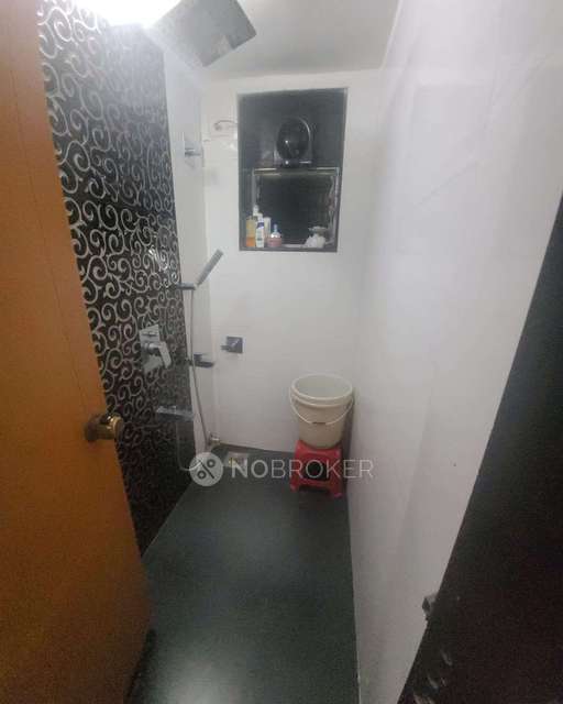 1 BHK Flat In Navyug Mansion For Sale  In Grant Road West