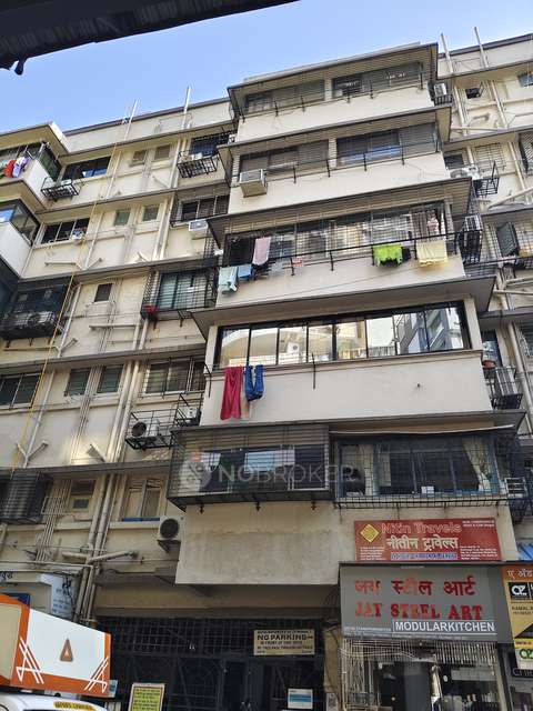 1 BHK Flat In Navyug Mansion For Sale  In Grant Road West