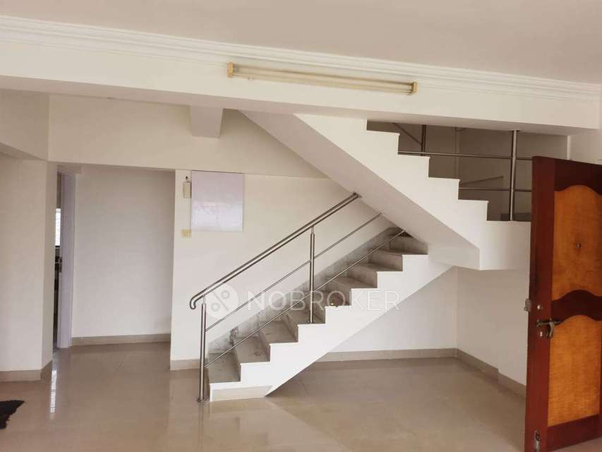4 BHK Flat In Swami Tower For Sale  In Chembur East