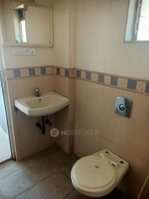 4 BHK Flat In Swami Tower For Sale  In Chembur East