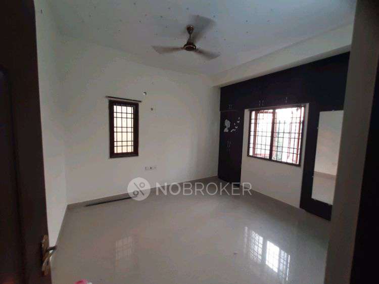 2 BHK Flat In Pmr&#39;s Shree Sai Apartment For Sale  In Sithalapakkam