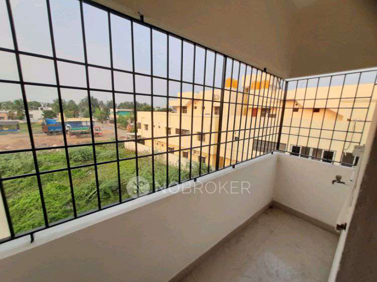 2 BHK Flat In Pmr&#39;s Shree Sai Apartment For Sale  In Sithalapakkam