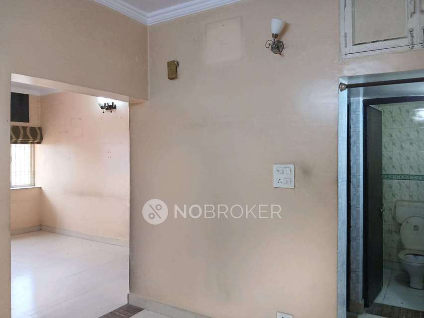 2 BHK Flat In Dda Apartment For Sale  In Paschim Vihar
