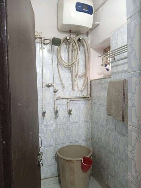 2 BHK Flat In Dda Apartment For Sale  In Paschim Vihar