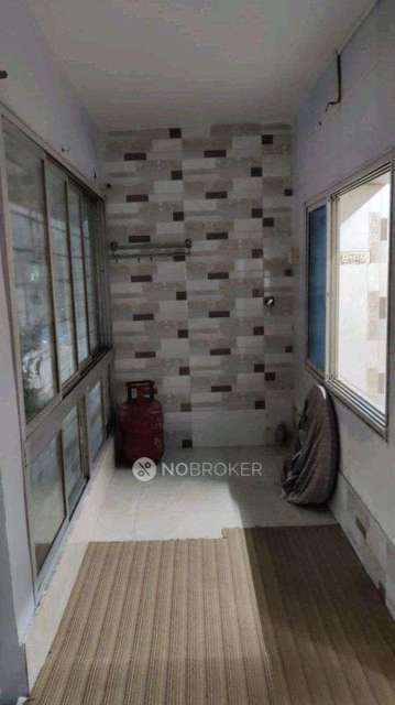 2 BHK Flat In Husaini Tower For Sale  In Kumbharwada