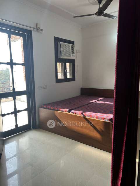 1 RK House for Rent  In Medanta -the Medicity