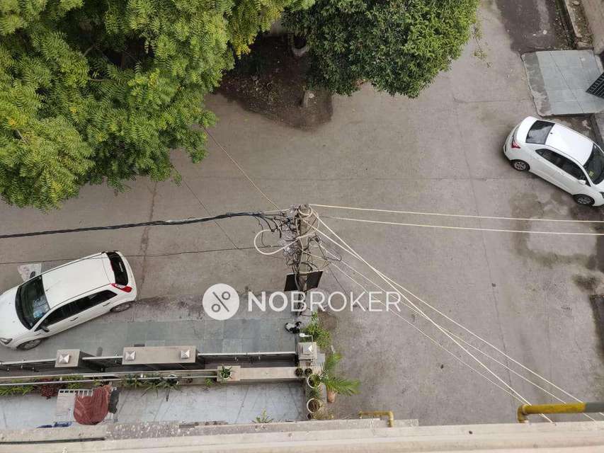 4 BHK Flat For Sale  In Multan Nagar