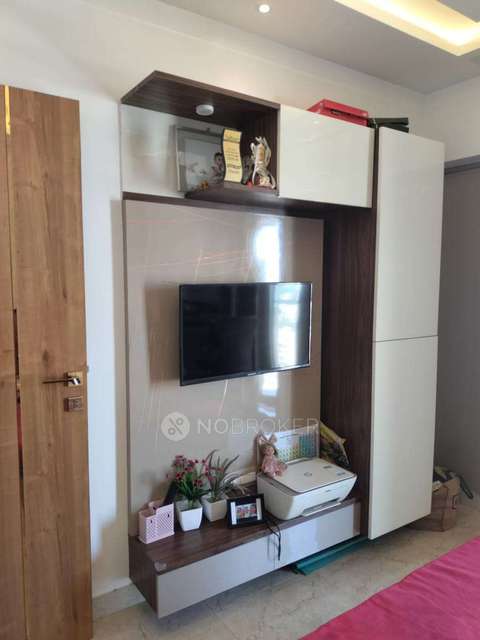 2 BHK Flat In Highland Park, Kapurbawadi For Sale  In , Thane West