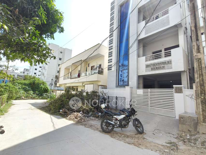 4+ BHK Flat In Standalone Building  For Sale  In Manikonda Jagir, 