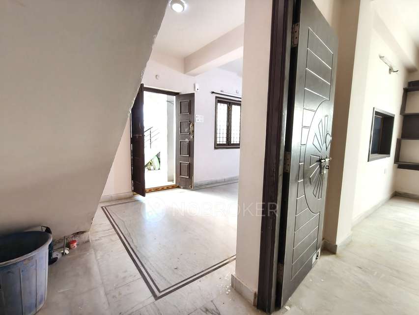 4+ BHK Flat In Standalone Building  For Sale  In Manikonda Jagir, 