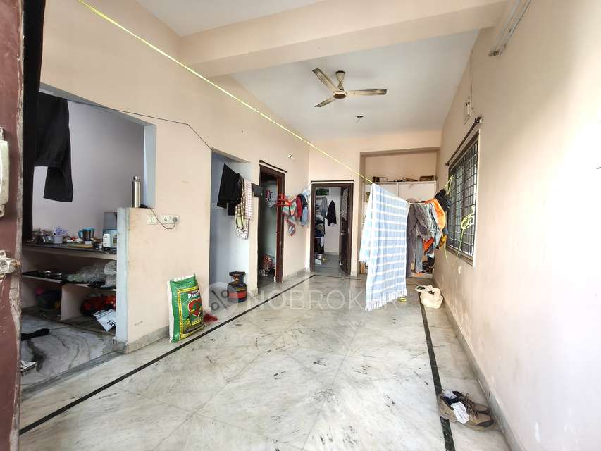 4+ BHK Flat In Standalone Building  For Sale  In Manikonda Jagir, 